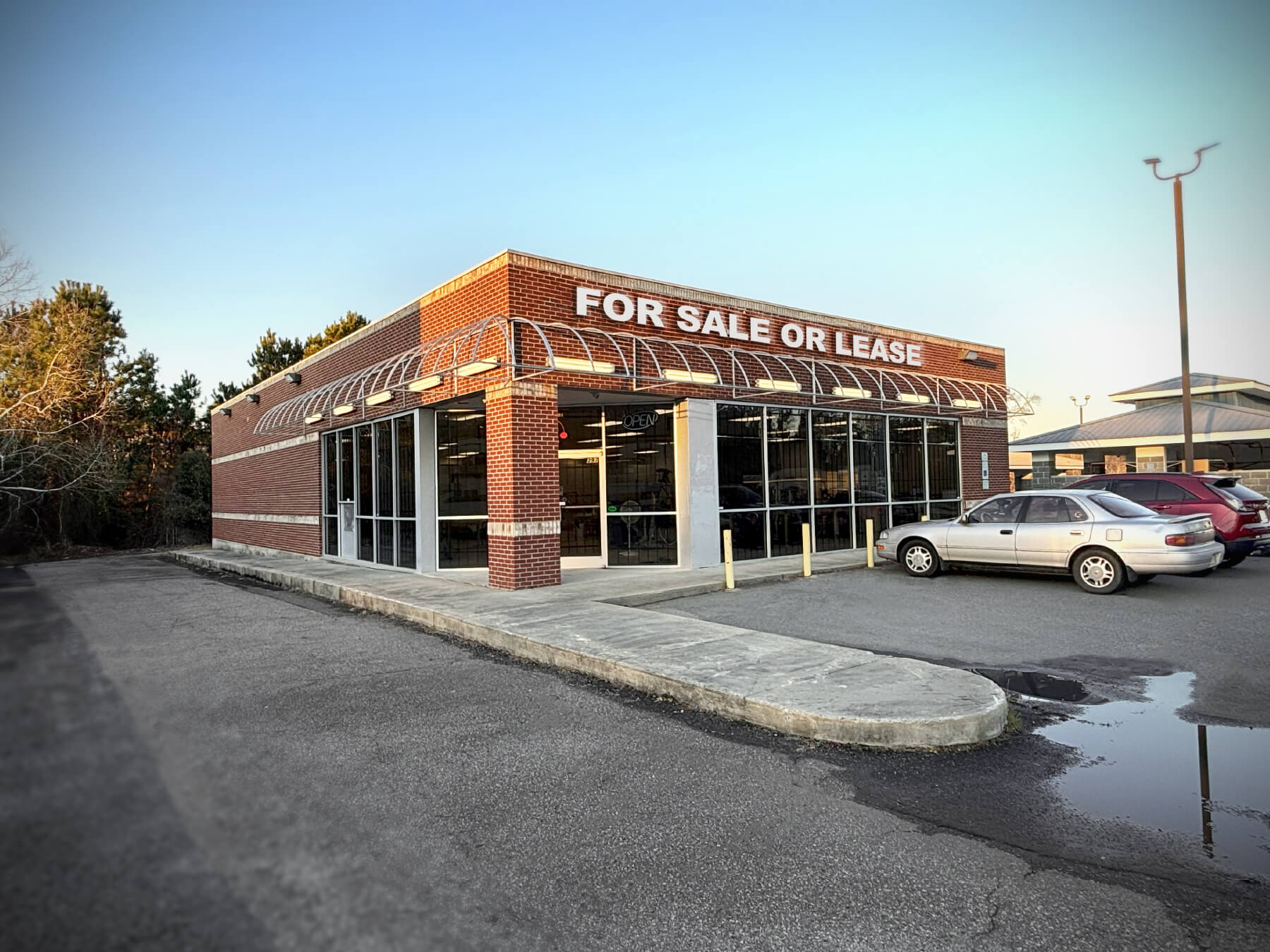 FREESTANDING RETAIL FOR SALE OR LEASE